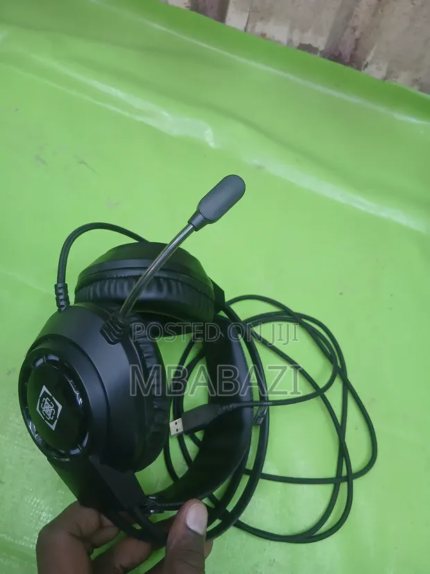 Original DH220 Over-Ear Headphones - 1