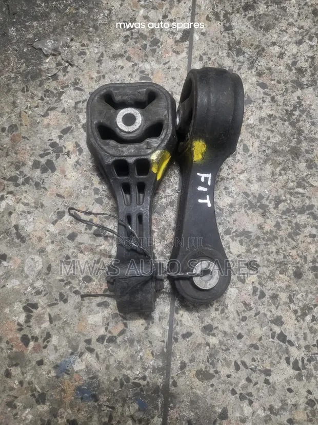 Honda Fit Gear Mounting - 1