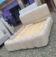 Kitanda cha Cream cha 4x6 chenye Headboard Iliyopambwa - 2