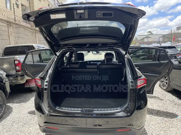 Toyota Harrier 2.0 Premium Advance 2019 - 1
