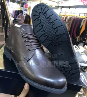 Viatu Rasmi vya Clarks Brogue