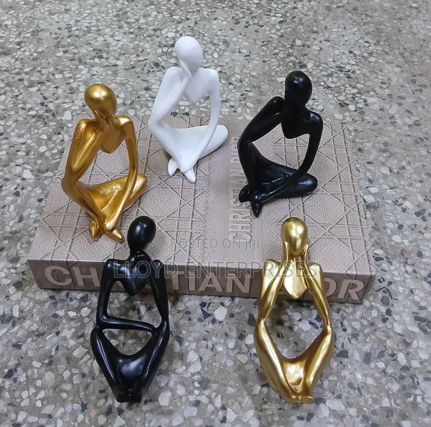 Thinker Man Statue - 1