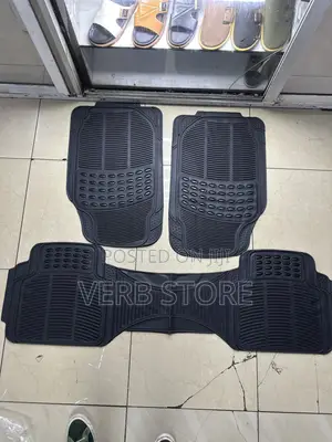 Brand New 5 Seater Cojoined Car Floor Mat