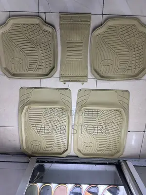 Universal Beige 5 Seater Floor Mats