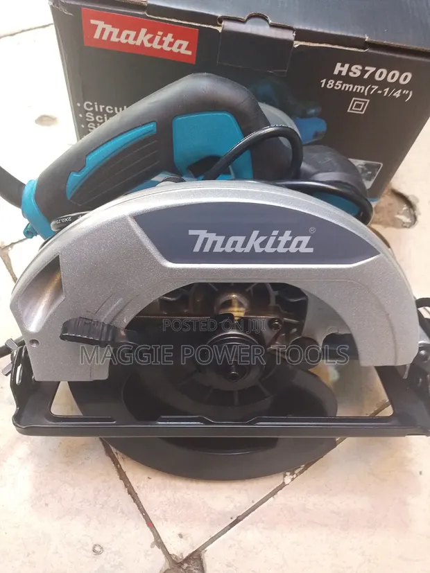 Makita 7" Electric Circular Saw 1200W - 1
