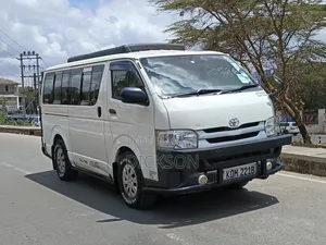 Toyota HiAce 2016 Super GL Tour Van