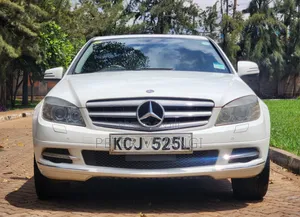 Mercedes-Benz E200 2010
