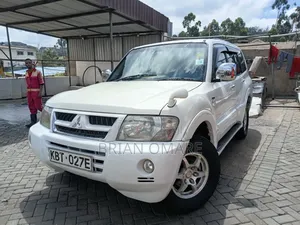 Mitsubishi Pajero V6 Pearl 2006