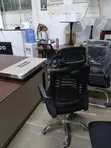 Boss Office Products Smart Rise Kiti cha Ofisi chenye Headrest - 1
