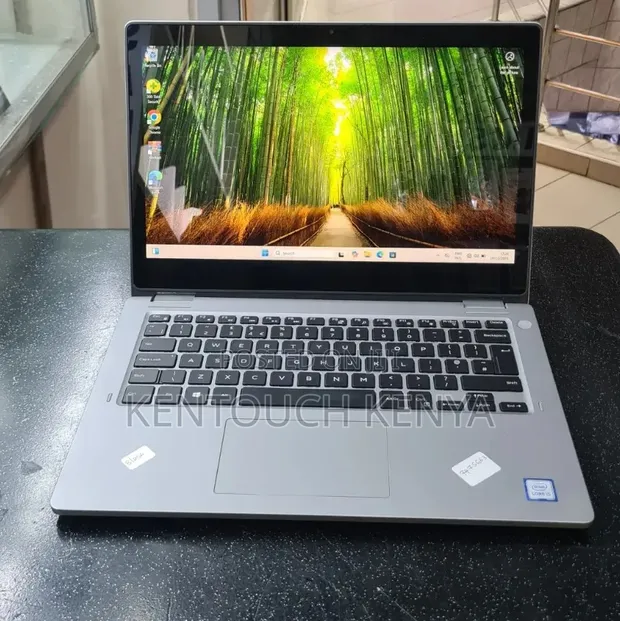 Dell Latitude 3310 2-in-1 Laptop 8GB RAM 256GB SSD - 1