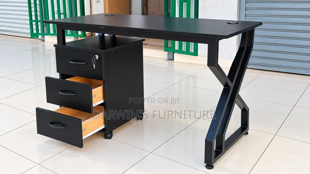 Boss Office Products Meza ya Chuma ya Kusomea yenye Droo - 1