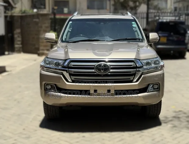 Toyota Land Cruiser 2017 Gold - 1