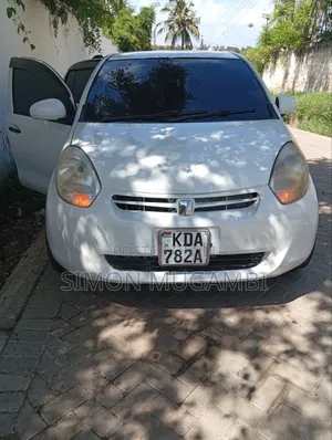 Toyota Passo 1.0 FWD 2014 Nyeupe