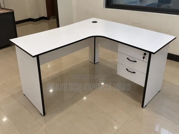 L-Shaped Office Desk - White Corner Computer Table yenye Drawers - 1