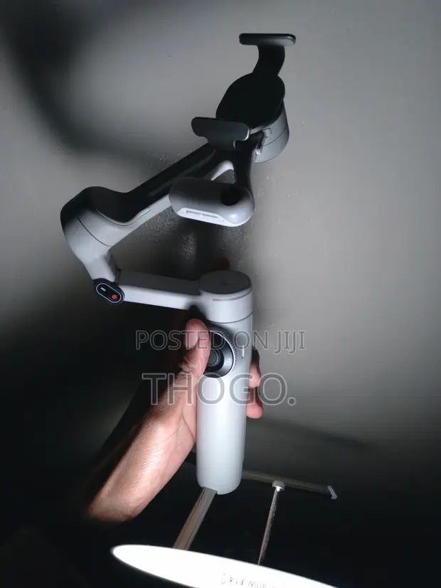 Insta360 Flow Pro Gimbal - 1