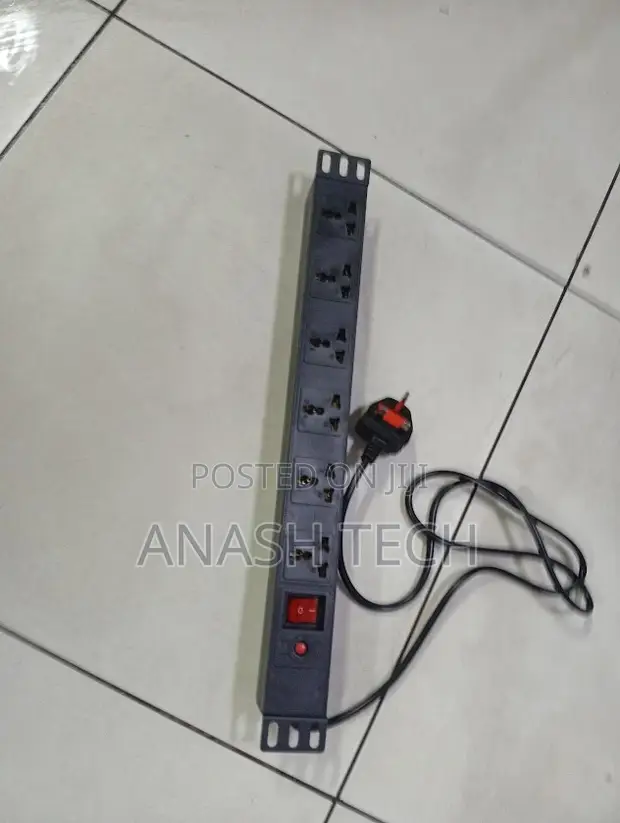 PDU 6-Port Overload Protection Universal Data Server Rack - 1