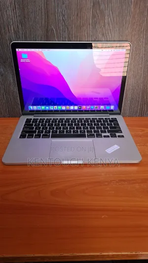 Apple MacBook Pro 13-inch (Early 2015) - Core i7, 16GB RAM, 512GB SSD
