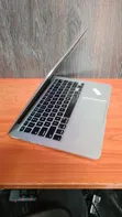 Apple MacBook Pro 13-inch (Early 2015) - Core i7, 16GB RAM, 512GB SSD - 2