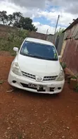 Nissan Tiida 1.5L 16V 2010 Nyeupe - 5