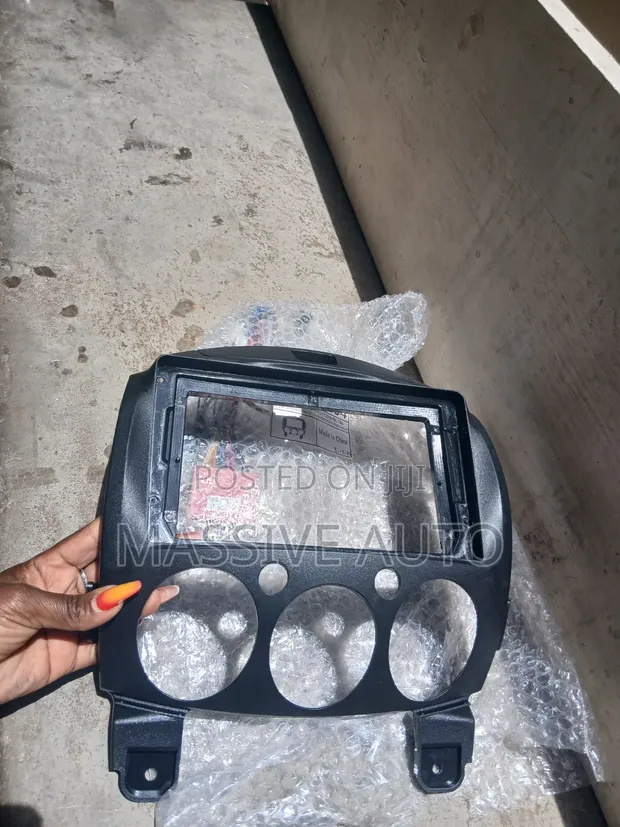 Fremu ya Redio ya Console ya Mazda Demio (Modeli ya Kale) - 1