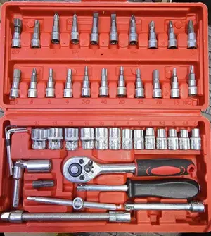 46-PC 1/4" Drive Socket Ratchet & Screwdriver Tool Set