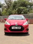 Toyota Aqua 2015 Nyekundu - 3