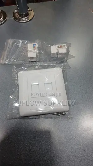 Dual Face Plate na Moduli 2