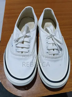 Vans Canvas Shoes - Nyeupe, Size 5.5