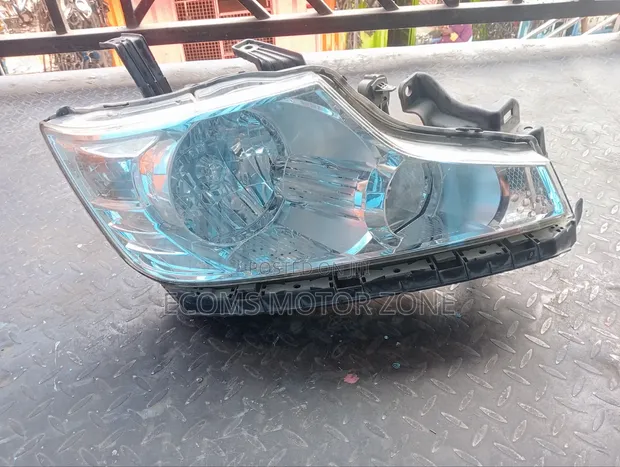 Honda Stepwagon 2014 Headlight - 1