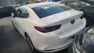 Mazda 3 2019 Pearl White