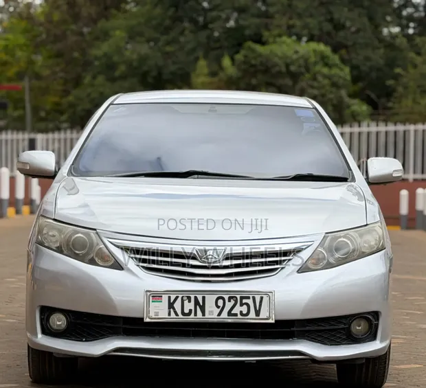 Toyota Allion 2010 Nyeupe - 1