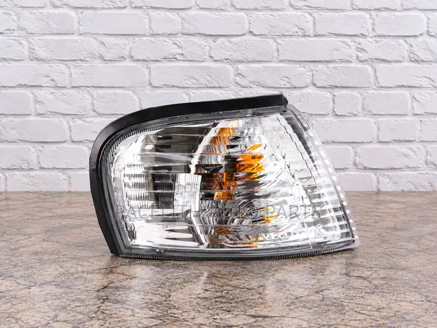 Depo Corner Lamp kwa Nissan Sunny B15 (2000) - 1