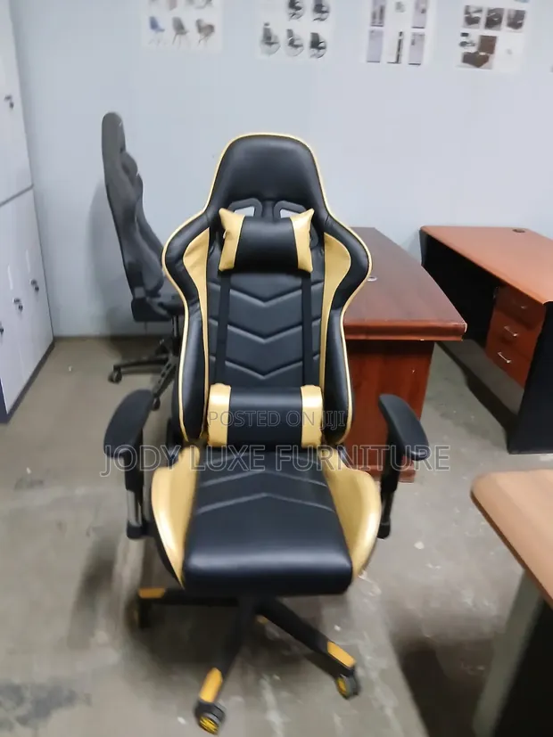 Luxury High Back Gaming Chair - Reclining Office Chair - 1