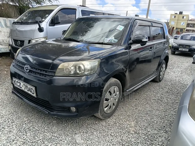 Toyota Rumion 2025 Nyeusi - 1