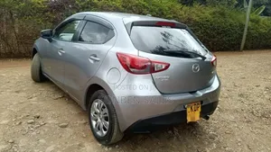 Mazda Demio 2016 Gray