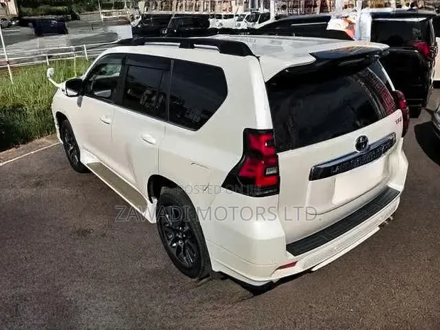 Toyota Land Cruiser Prado 2.8 TX-L 2019 Nyeupe - 1