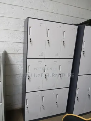 9 Door Storage Cabinet With Key