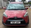 Toyota Sienta 2017 Nyekundu - 1
