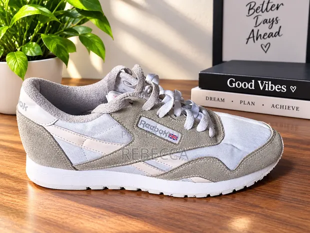 Reebok Sneakers - Used, Size 6, Multicolor - 1