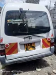 Nissan Vanette 2009 Nyeupe - 2