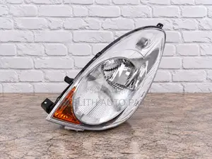 Depo Headlight ya Nissan Note (2006-2009)