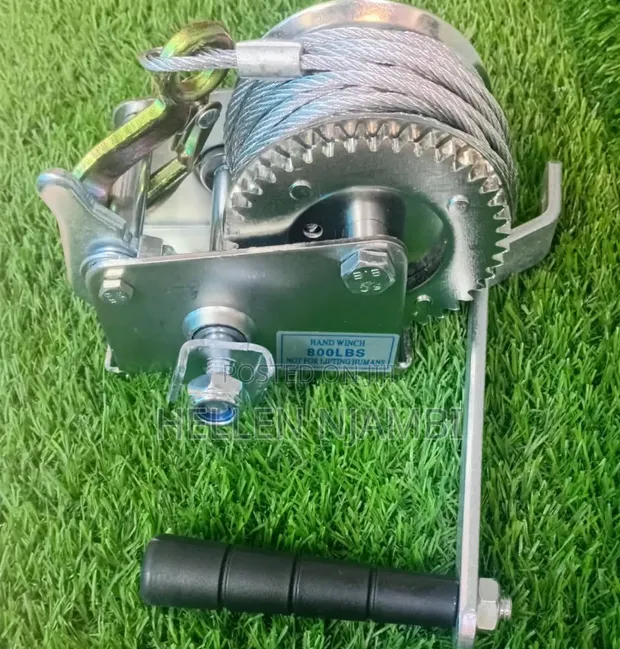 800lbs Hand Winch - Brand New - 1