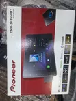 Pioneer DMH-ZF8550BT 9-inch Digital Media Receiver - 1