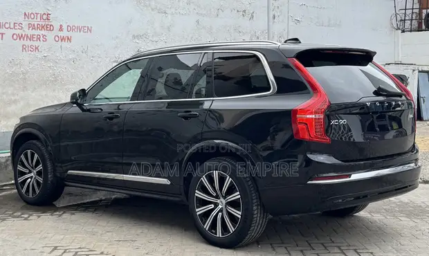 Volvo XC90 B6 AWD Ultimate 6P 2023 Black - 1