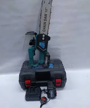 Makita 12-inch 198V Cordless Chainsaw