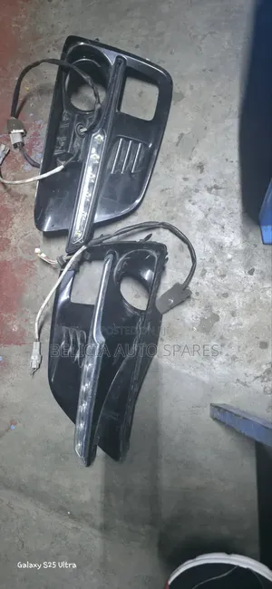 Subaru Levorg Cover yenye LED