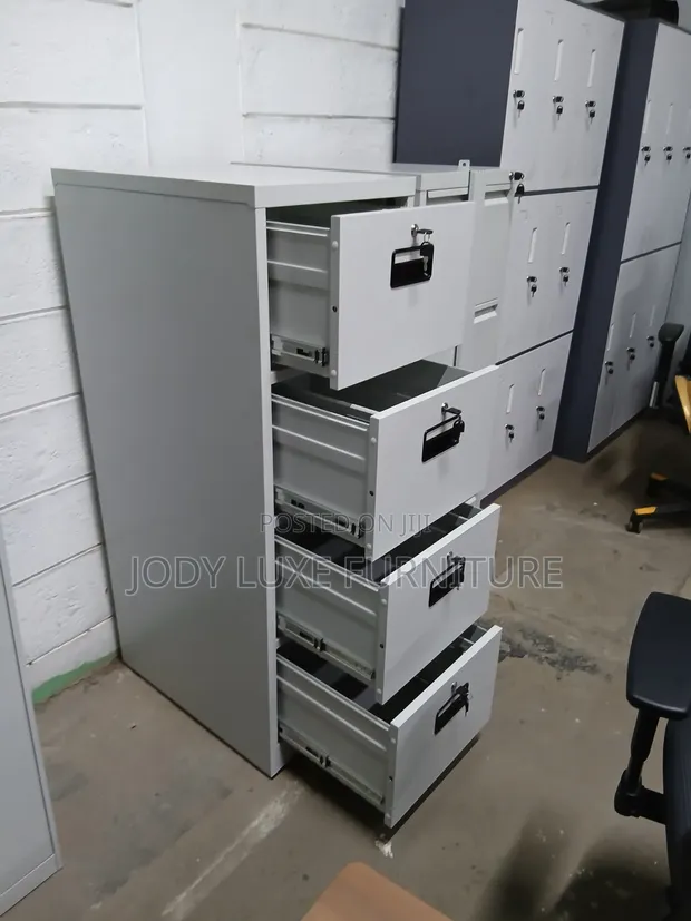 Boss Cabinet ya Ofisi - 1