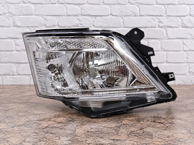 Casp Head Lamp Nissan Urvan NV350 E26 E27 2018 - 1