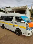 Toyota HiAce Commuter 2012 - 3