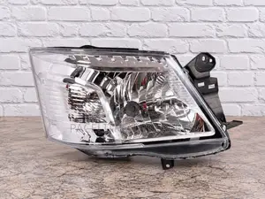 Depo Headlight kwa Nissan Urvan NV350 (2013-2015)